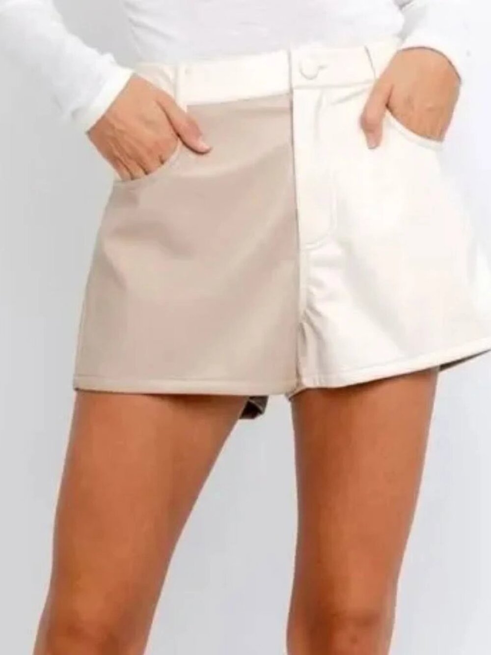 NWT Le Lis Colorblock Highwaisted Faux Leather Shorts SZ Med